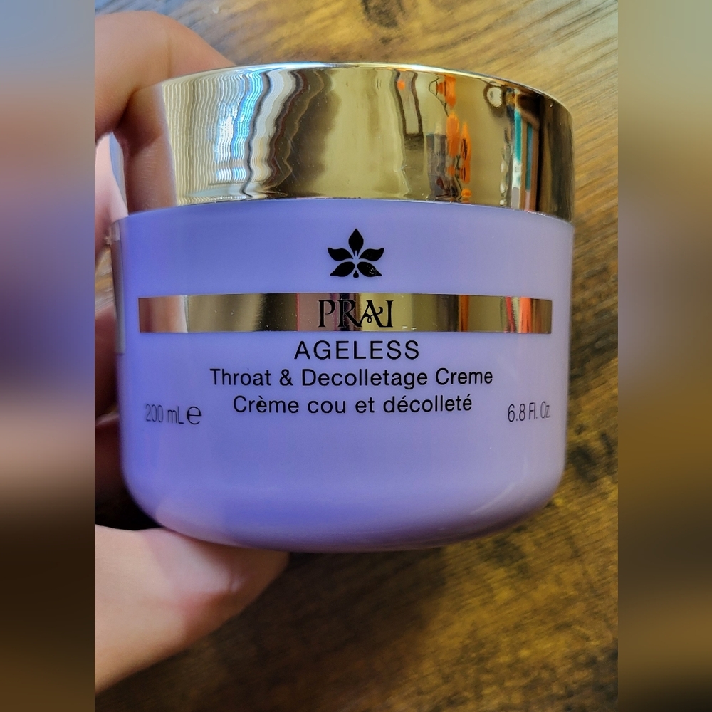 PRAI Ageless Throat & Decolletage Creme